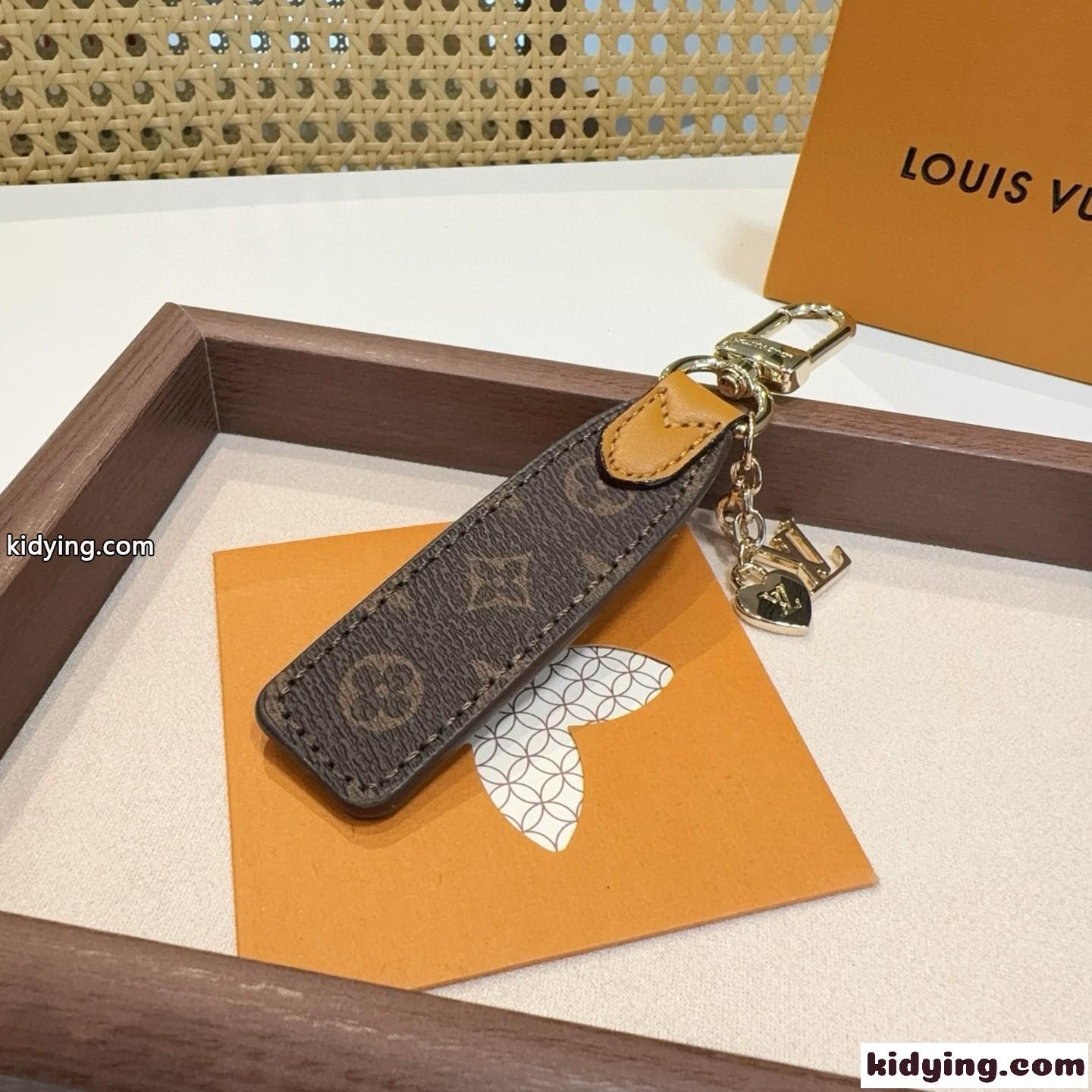 M01184 キーホルダー･LV チェリシュド ルイ・ヴィトン キーホルダー コピー-2