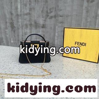FENDI 超minipeekabooは小包を斜めに掛けて かわいいファッションが生まれました フェンディ バッグ 一覧  コピー-0