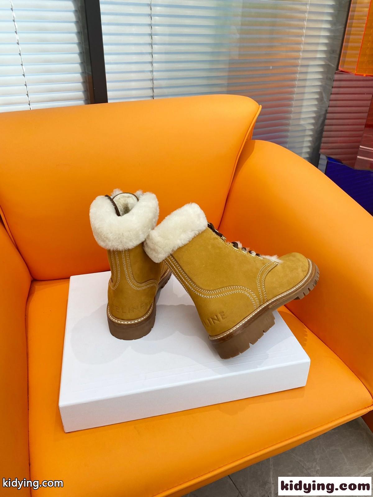 定番 カジュアル CELINE KURT レースアップ ミッドブーツ コピー-3