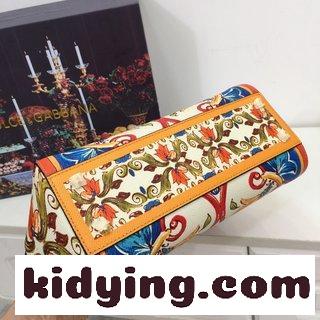 プリントシリーズ【Dolce & Gabbana】定番 カラフル ドルチェ&ガッバーナ d&g コピー 多くのスターのお気に入ります-0