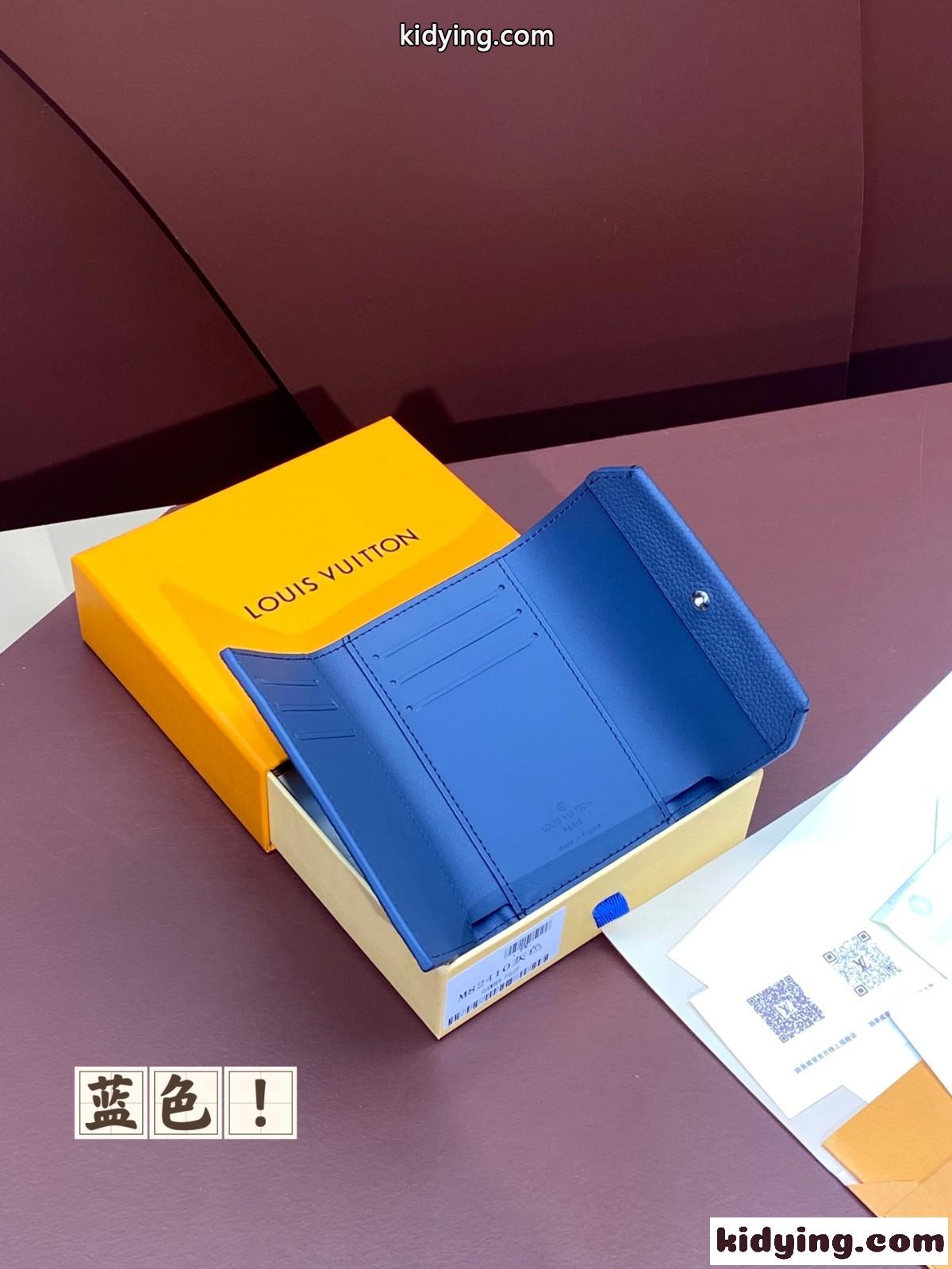 ルイヴィトン ポルトフォイユ・パイロット M82410 スーパーコピー ウォレット ブルー-1