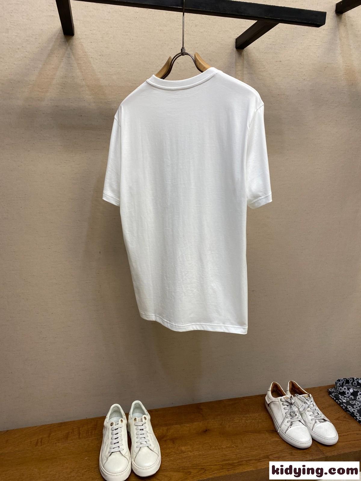 ドルチェ&ガッバーナ Tシャツ コピー シンプル ロゴ 刺繍入り 半袖Tシャツ コットン ホワイト-1