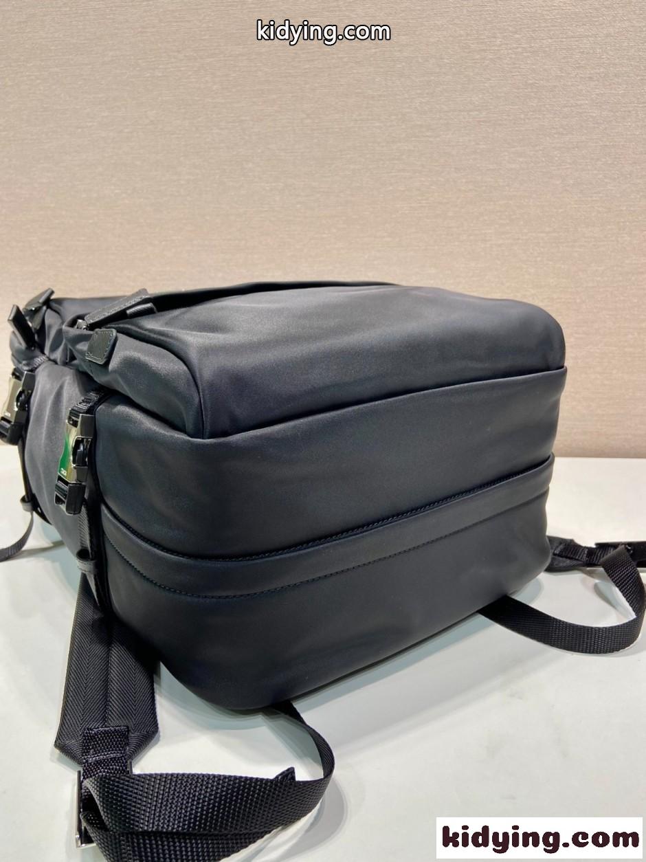 プラダ Re-Nylon xサフィアーノレザー バックパック スーパーコピー 2VZ101 ブラック-3