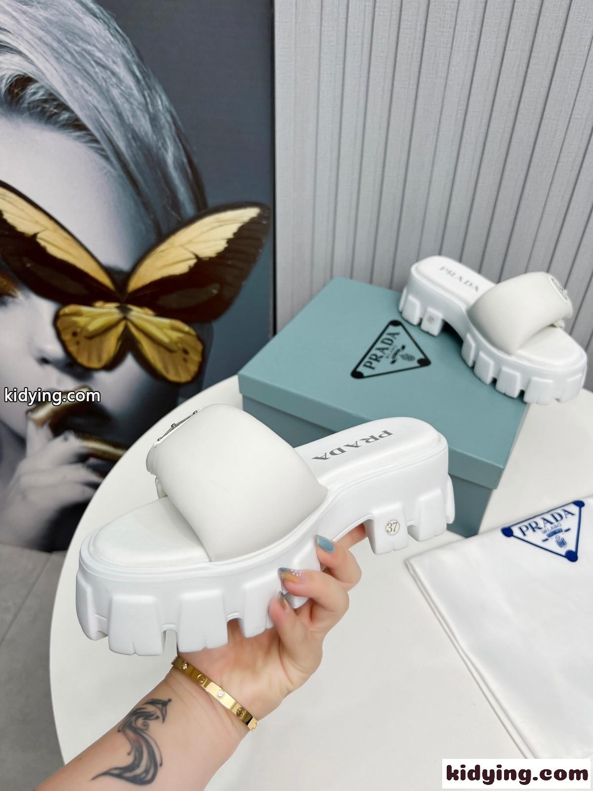 人気 ソフトパデッド ミュール プラダ サンダル コピー レディース 厚底 トライアングルロゴ付 ホワイト-2