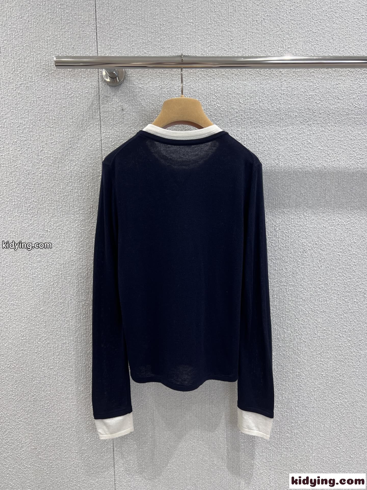 カジュアル 重ね着風 長袖Tシャツ ミュウミュウ Tシャツ コピー ネイビー-0