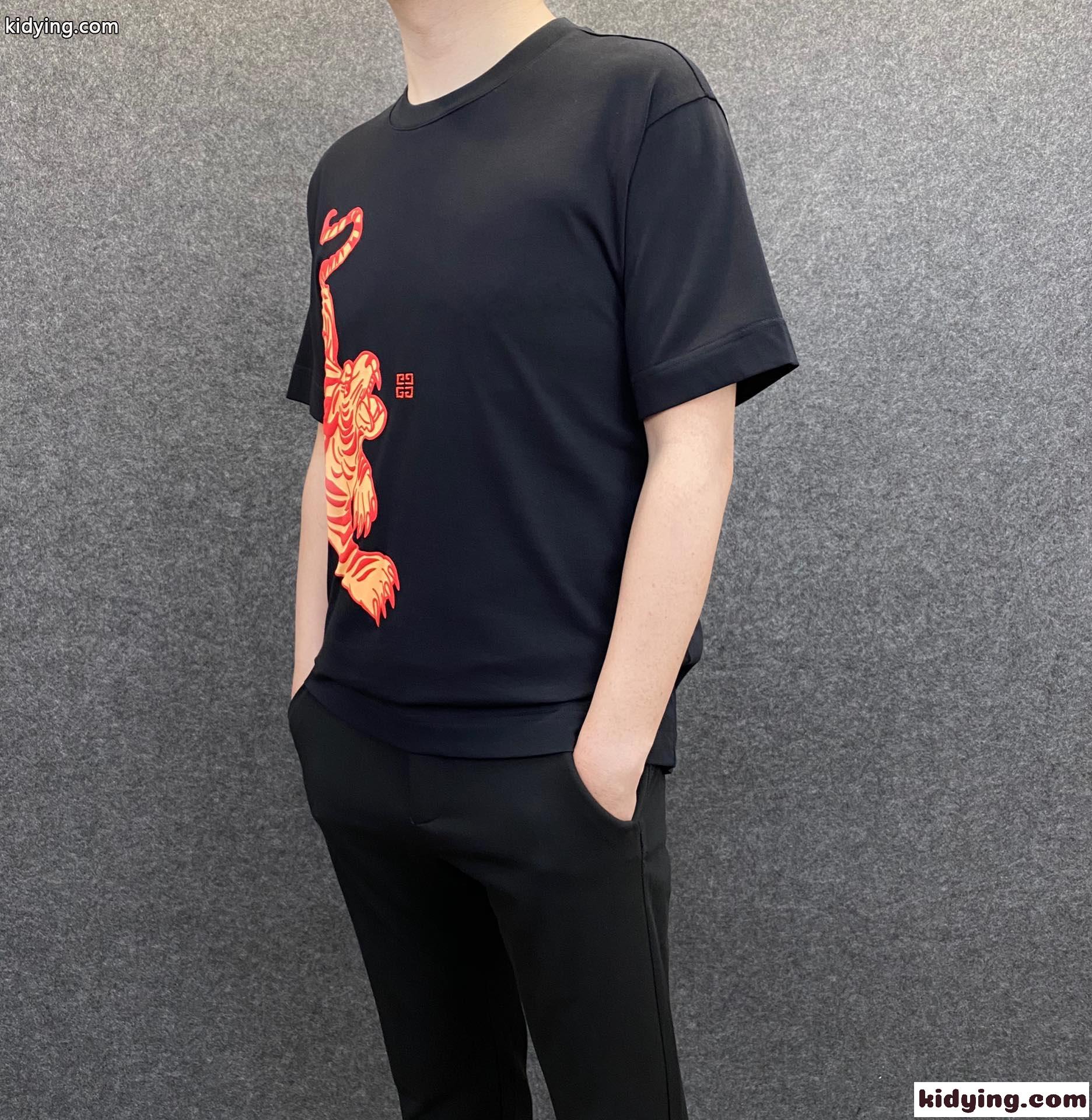 春夏 新作 カジュアル プリント クルーネック ジバンシィ Tシャツ コピー メンズ 半袖 トップス ファッション-0