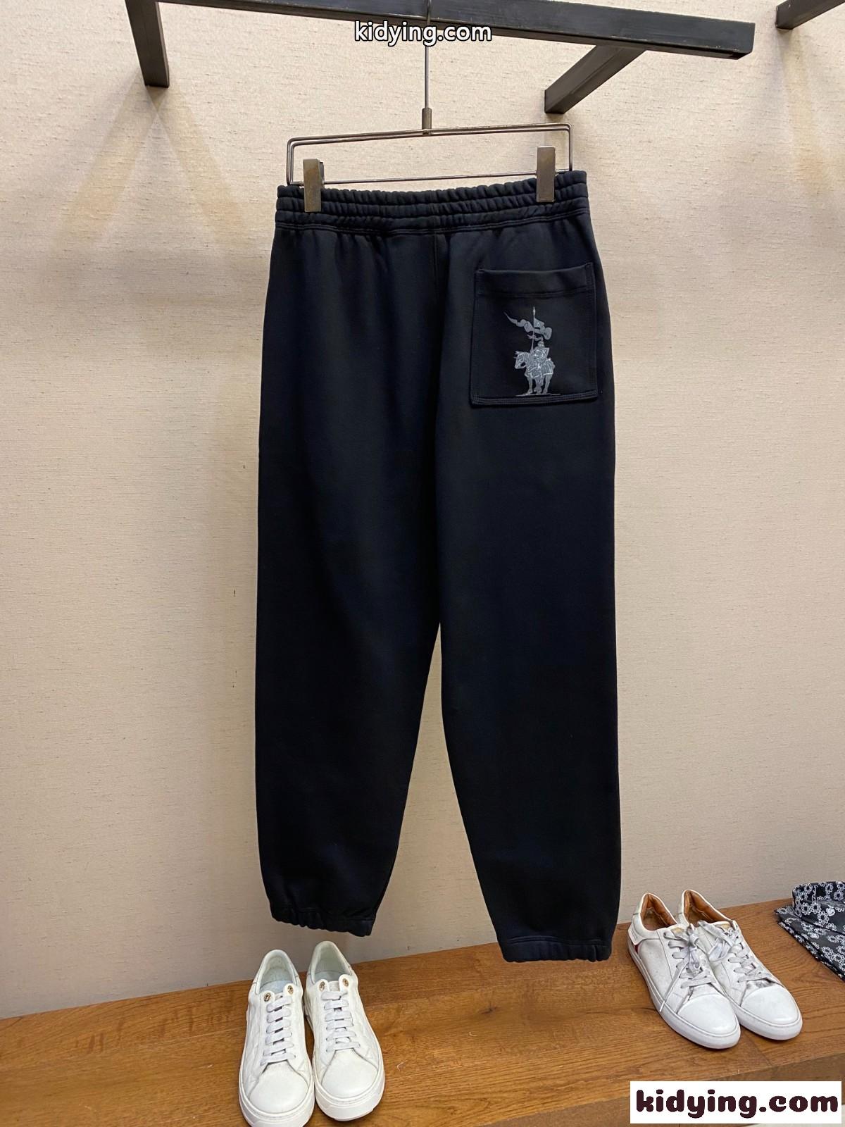 カジュアル プリント入り ジョギングパンツ バーバリー パンツ コピー ロングパンツ-1
