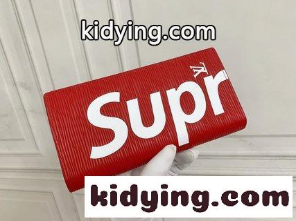 この長尺のファスナー付きマネークリップはEpi皮革でできており lv x supreme財布 コピー 旅の理想的なパートナーです-2
