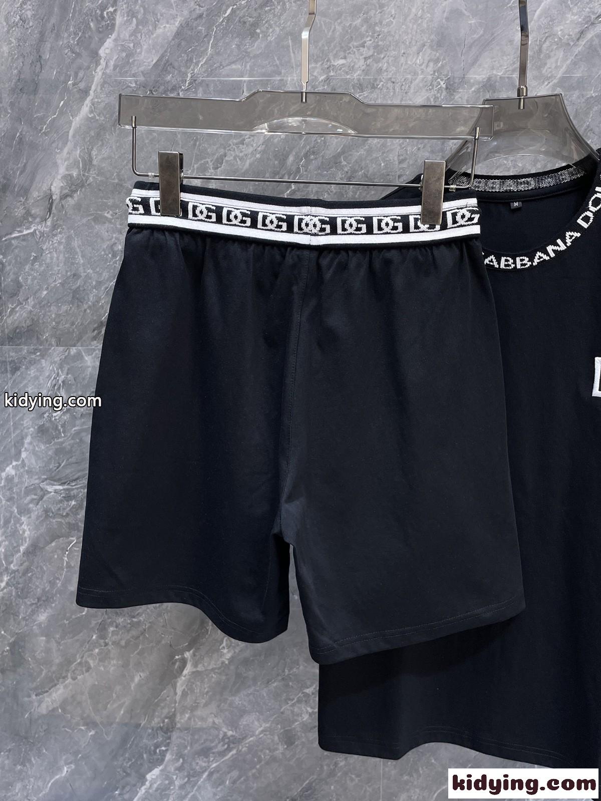 半袖Tシャツ×ショートパンツ2点セット ドルチェ&ガッバーナ セットアップ 偽物 ブラック-5