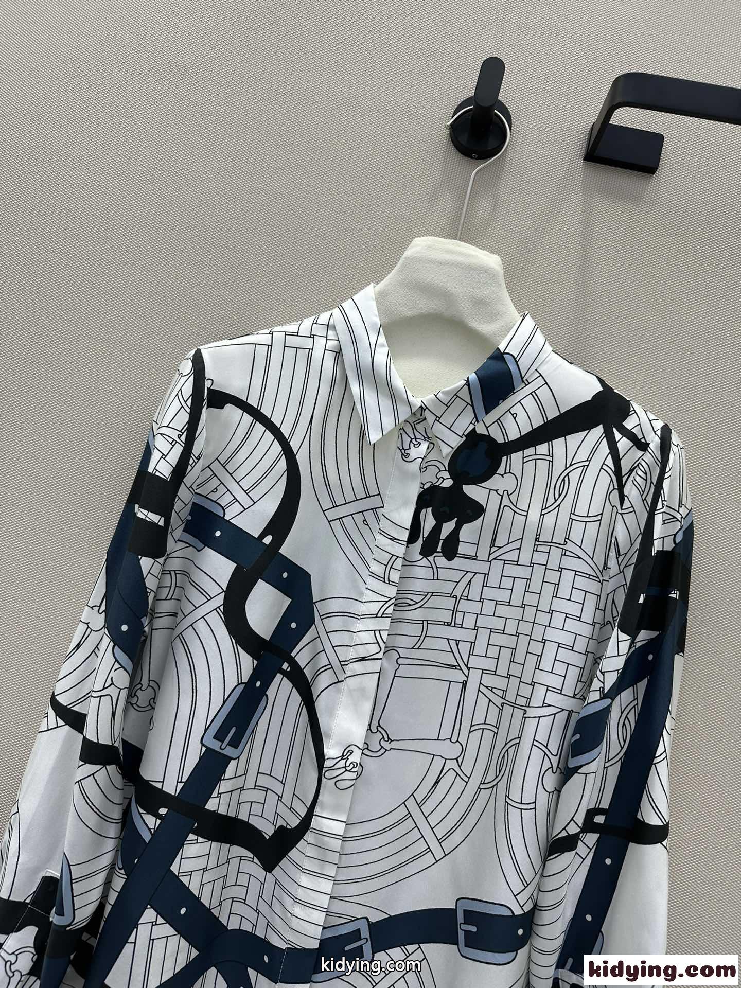 上品 プリント レディース エルメス シャツ コピー シルクツイルシャツ ブラウス ホワイト-1