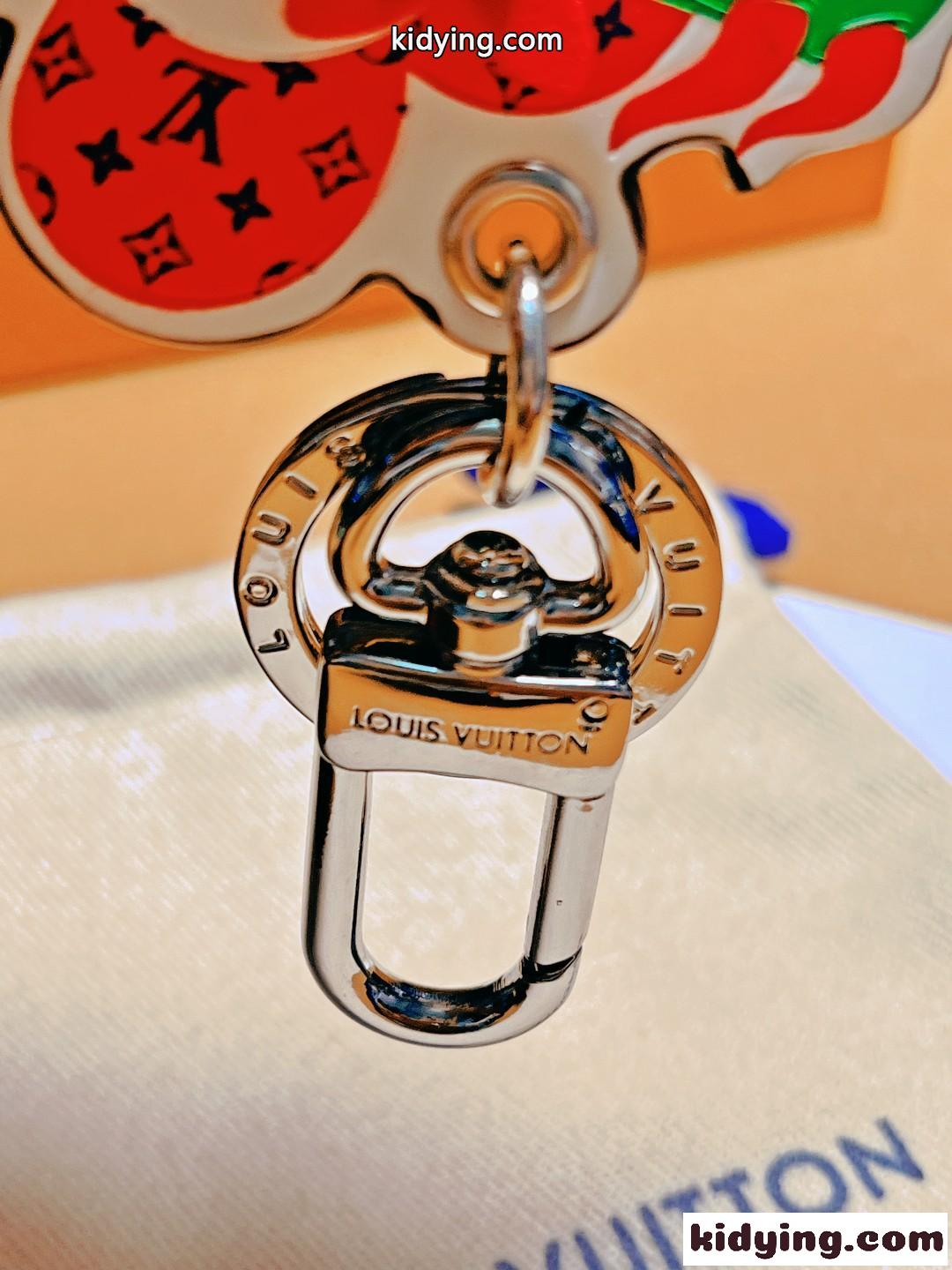 バッグチャーム・LV ドラゴン ヴィヴィエンヌ ルイヴィトン キーホルダー コピー-3