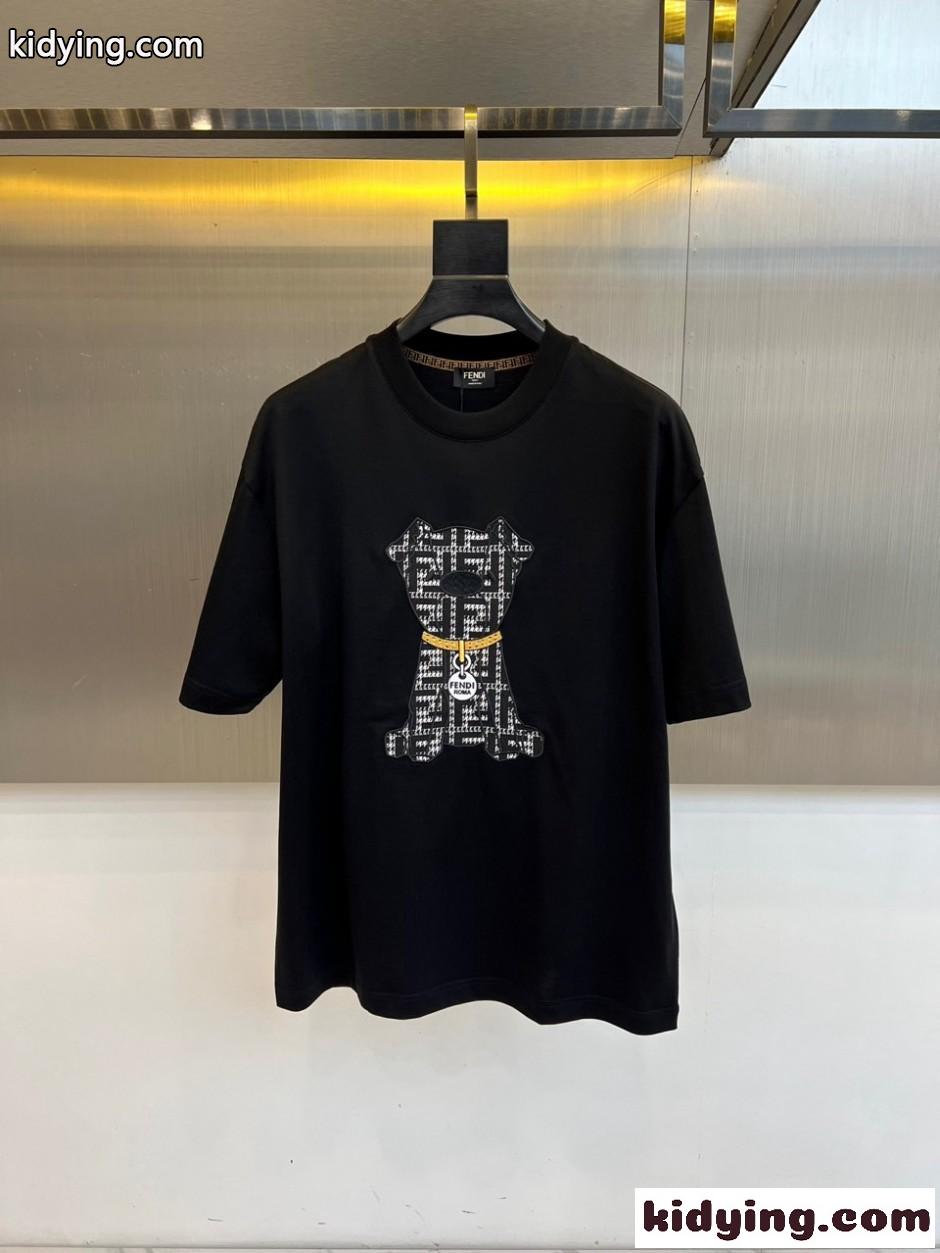 フェンディ Tシャツ 偽物 カジュアル 遊び心 クルーネック 半袖Tシャツ ブラック-1
