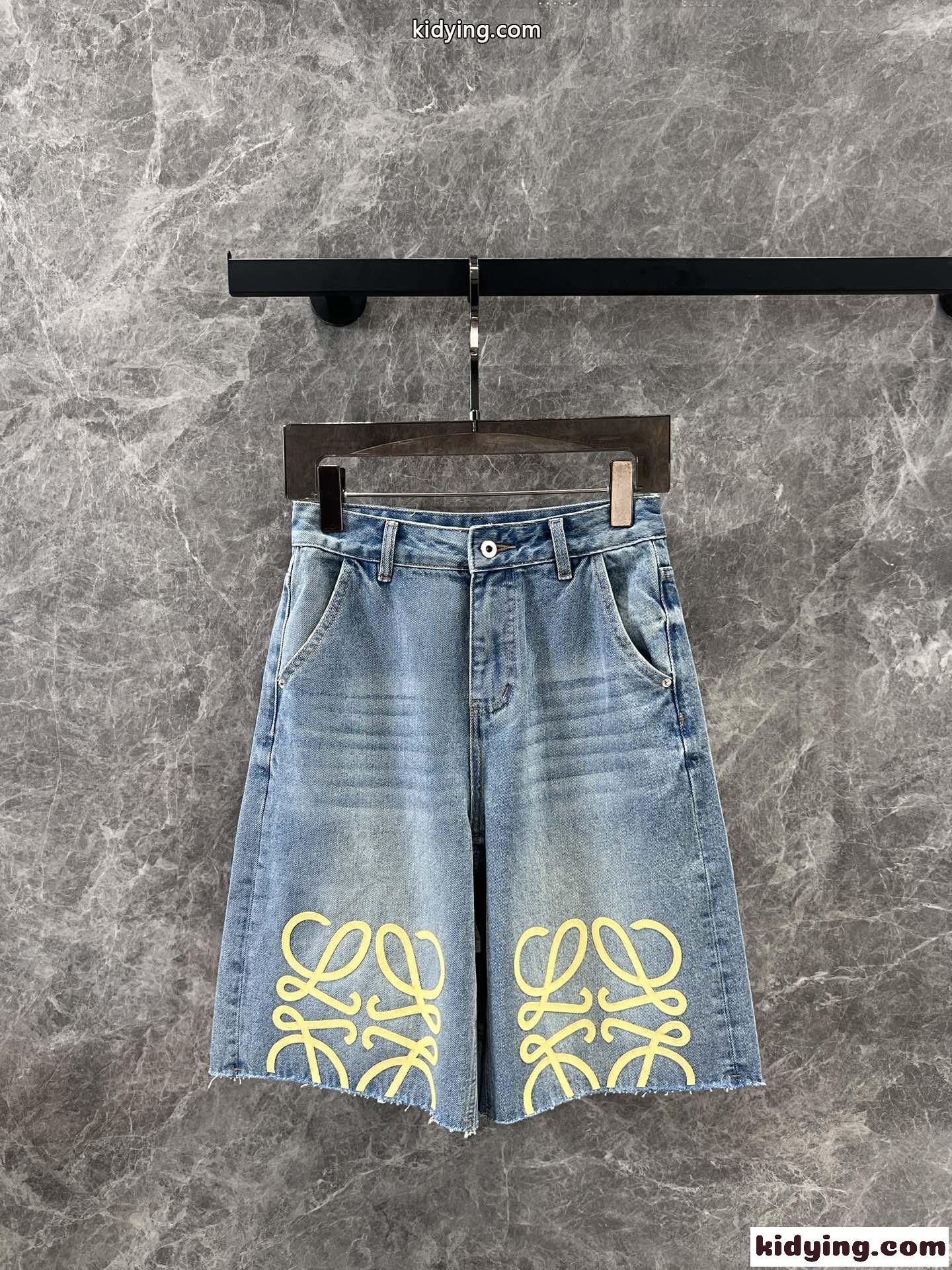 ロエベ パンツ コピー デニム ショートパンツ ゆったり 合わせやすい-1