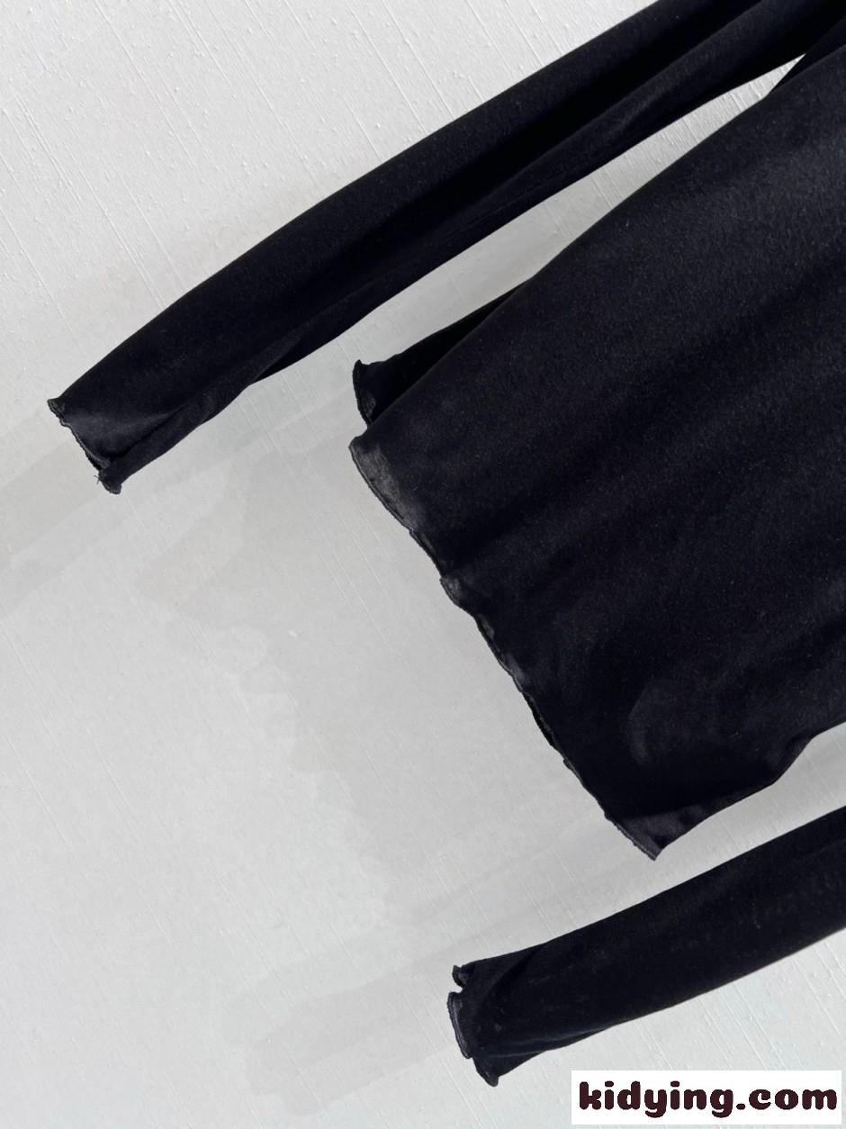 シンプル YSL 長袖Tシャツ イヴ・サンローラン Tシャツ コピー ブラック-3