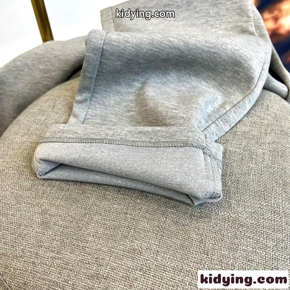 ベーシック ロゴ刺繍 スウェットパンツ フェンディ パンツ 偽物 グレー-3