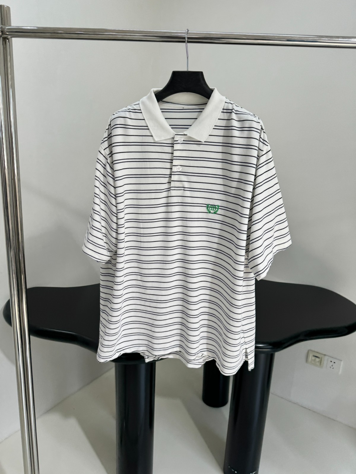 バレンシアガ Tシャツ コピー ユニセックス ローレル コットン ピケ ポロシャツ ホワイト-0