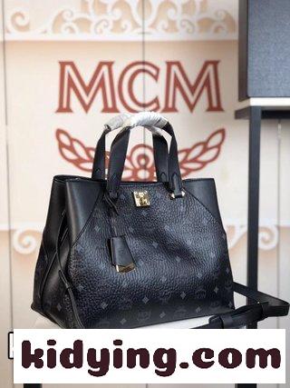 MCM バッグ 人気 伝統的なプリントは色を合わせて 片肩で斜めにかけることができる コピー-1