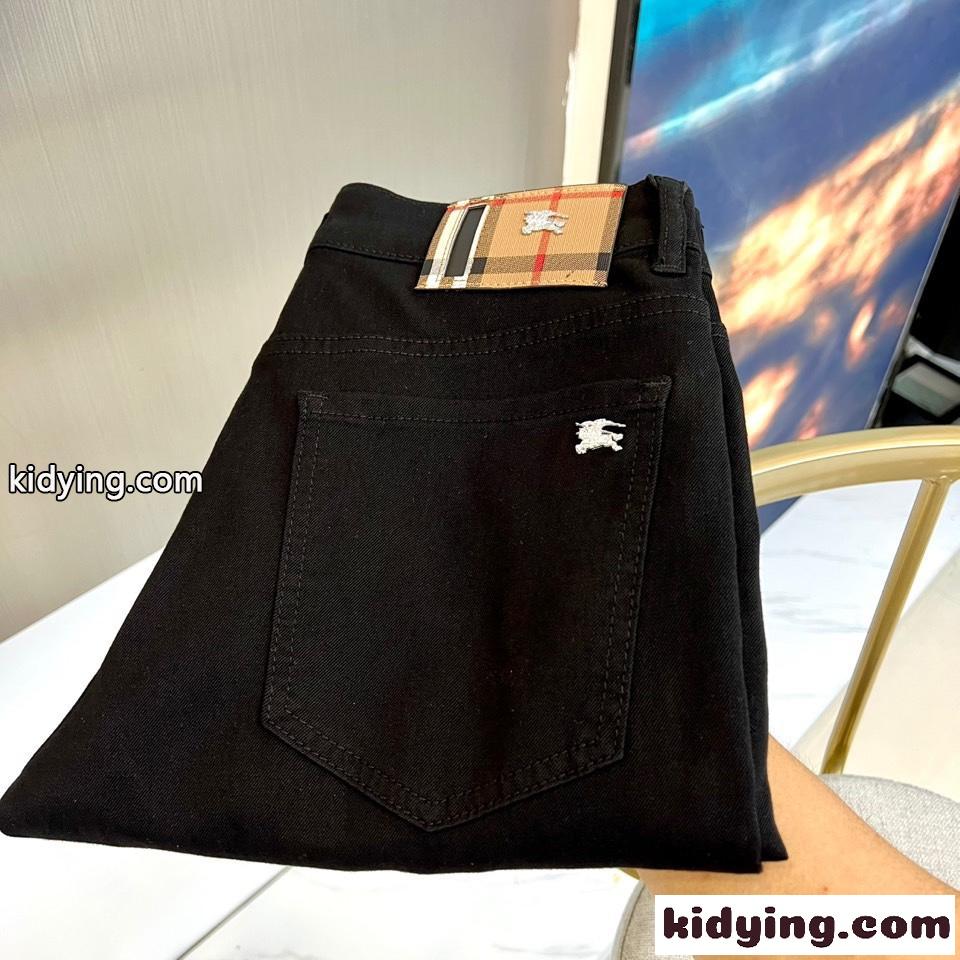 シンプル 合わせやすい メンズ デニムパンツ バーバリー ジーンズ 偽物-1