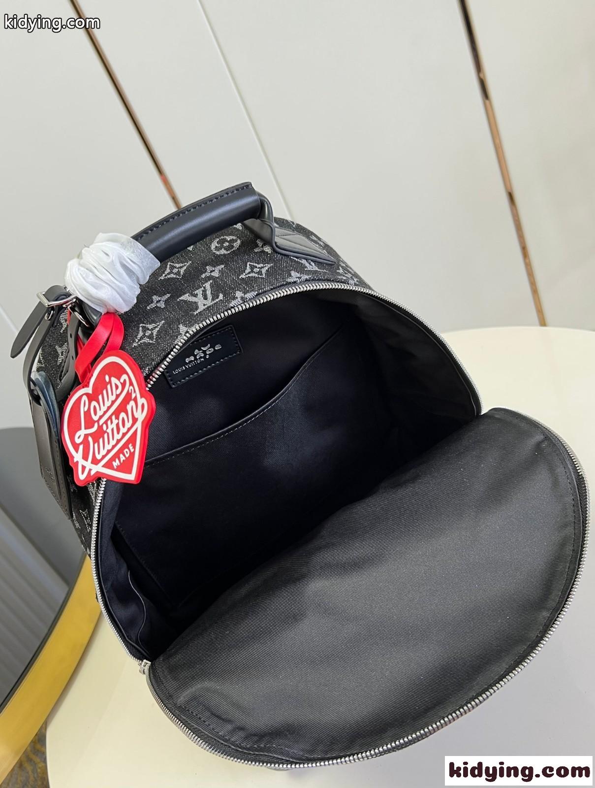 LOUIS VUITTON ルイヴィトン マルチポケット・バックパック スーパーコピー M45973-4