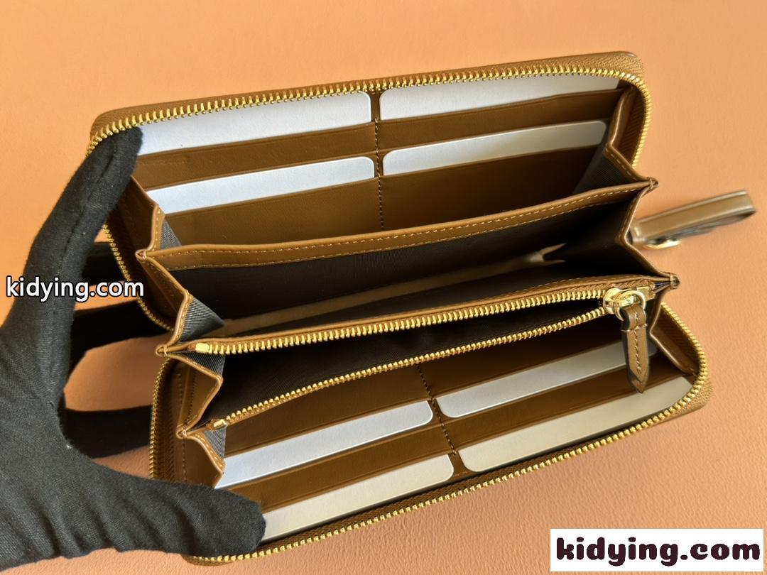 GGエンブレム ジップアラウンドウォレット グッチ 財布 スーパーコピー 819122 ブルー-4