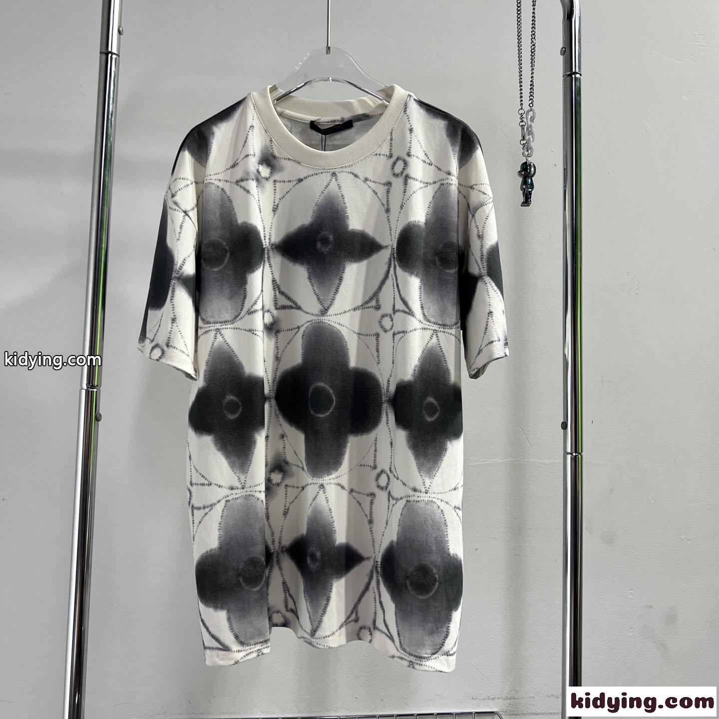 カジュアル モノグラム絞りモチーフ プリントTシャツ ルイヴィトン Tシャツ コピー 半袖-0