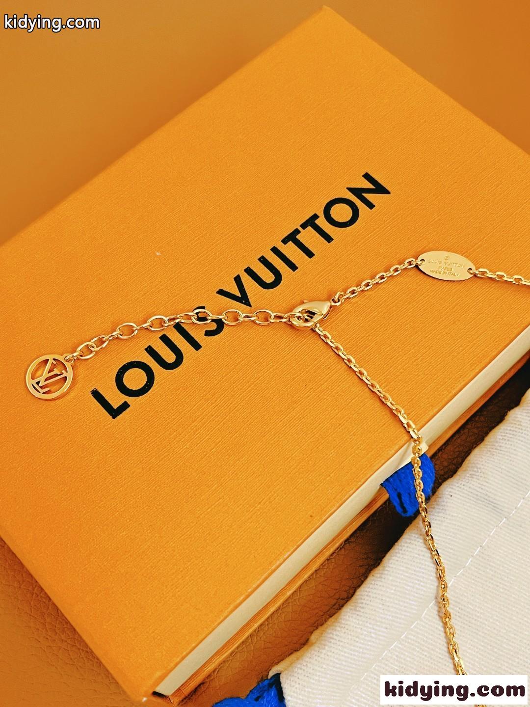 お洒落メンズに大人気♪LV ピックスペンダント ルイヴィトン ネックレス コピー ユニセックス M01865-4