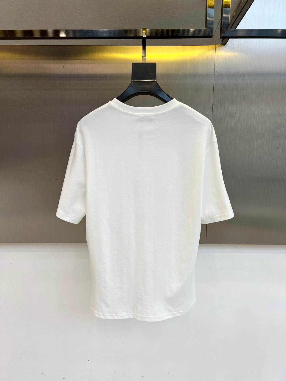 シンプル ロゴ クルーネック 半袖Tシャツ クリスチャン・ディオール Tシャツ 偽物 ホワイト-1