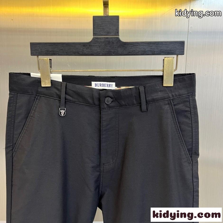 シンプル 上品 テーパード チノパンツ バーバリー パンツ 偽物 ブラック-2