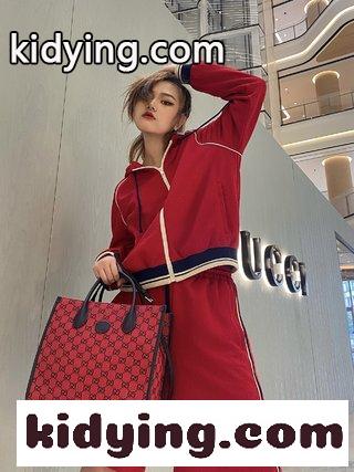 ッチの古典的なトートバッグはまた古典を創造し Gucci Toteを新しい配色で再演出し グッチ バッグ アウトレット コピー-1