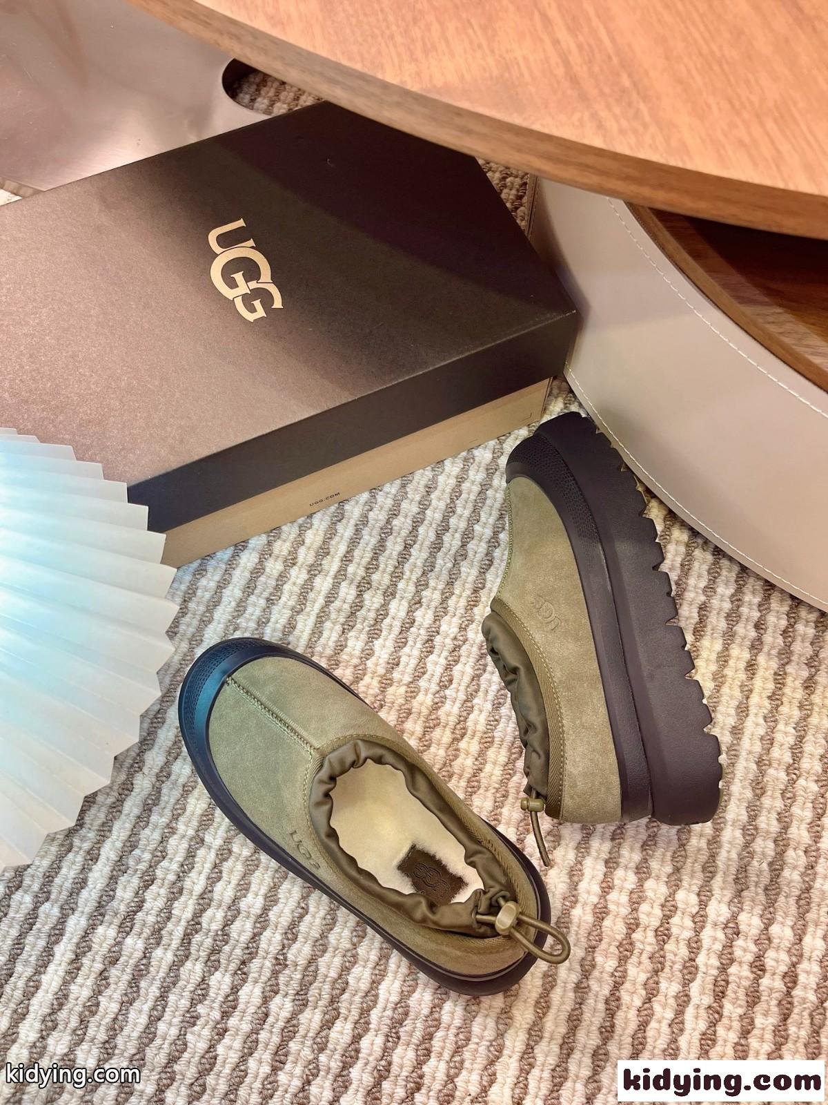 合わせやすい カジュアル スエード スリッポン UGG アグ スーパーコピー レディース メンズ-2