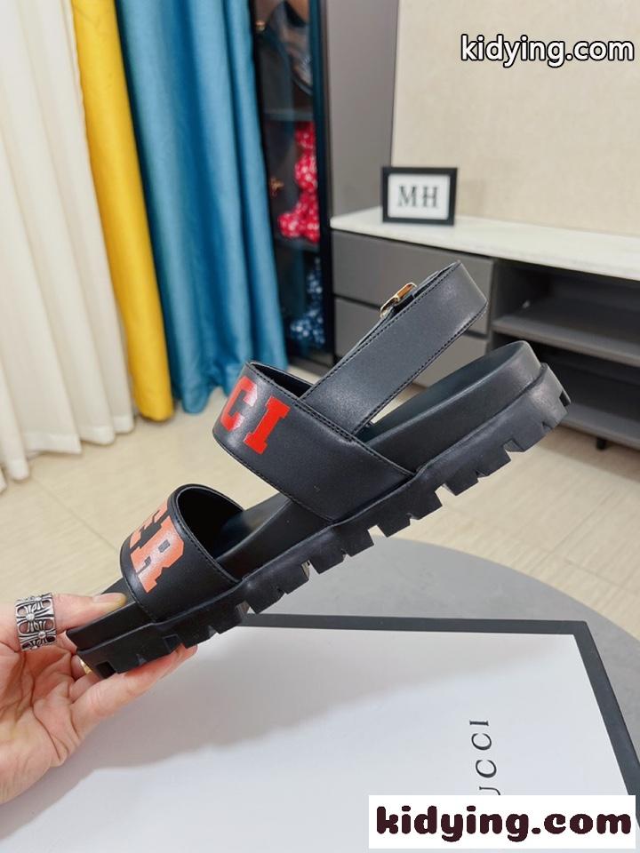 春夏 メンズ 合わせやすい ソフト 快適 グッチ サンダル コピー おしゃれ カジュアル 靴-1