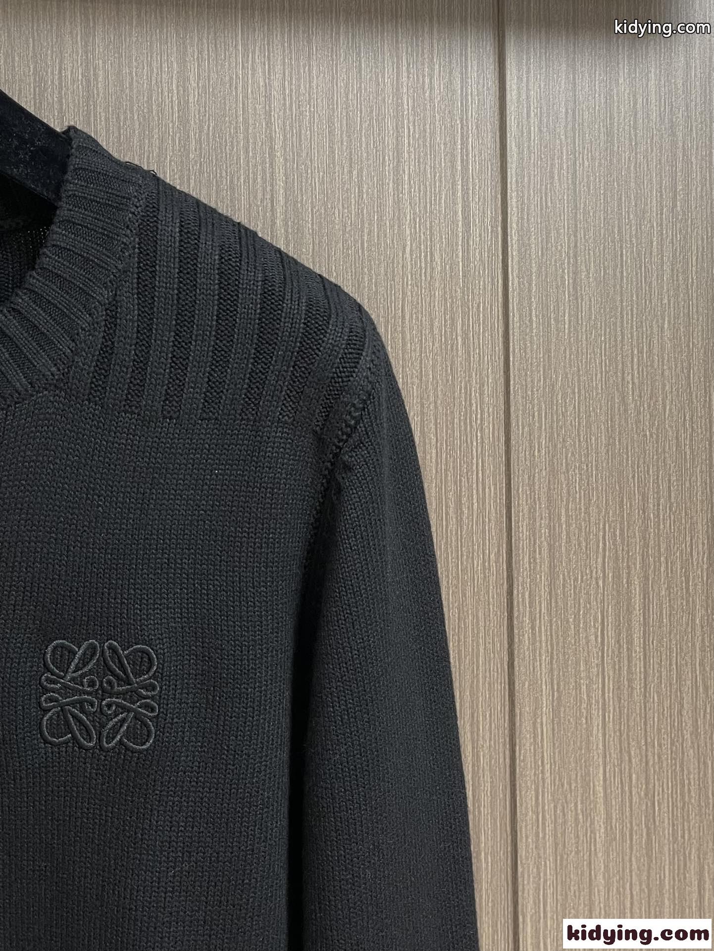 アナグラム 刺繍入り ロエベ セーター コピー ウール クルーネック ブラック-2