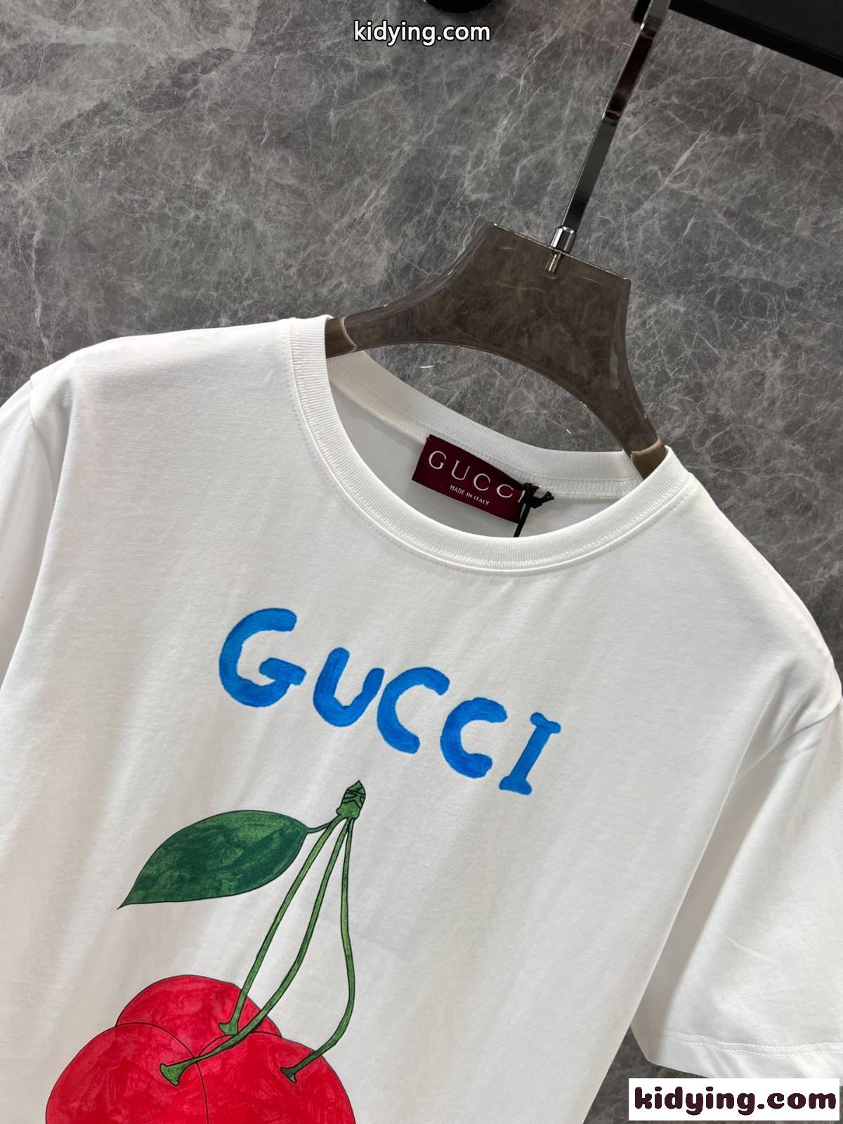 目を惹く プリント コットン 半袖Tシャツ グッチ Tシャツ コピー レディース トップス-3