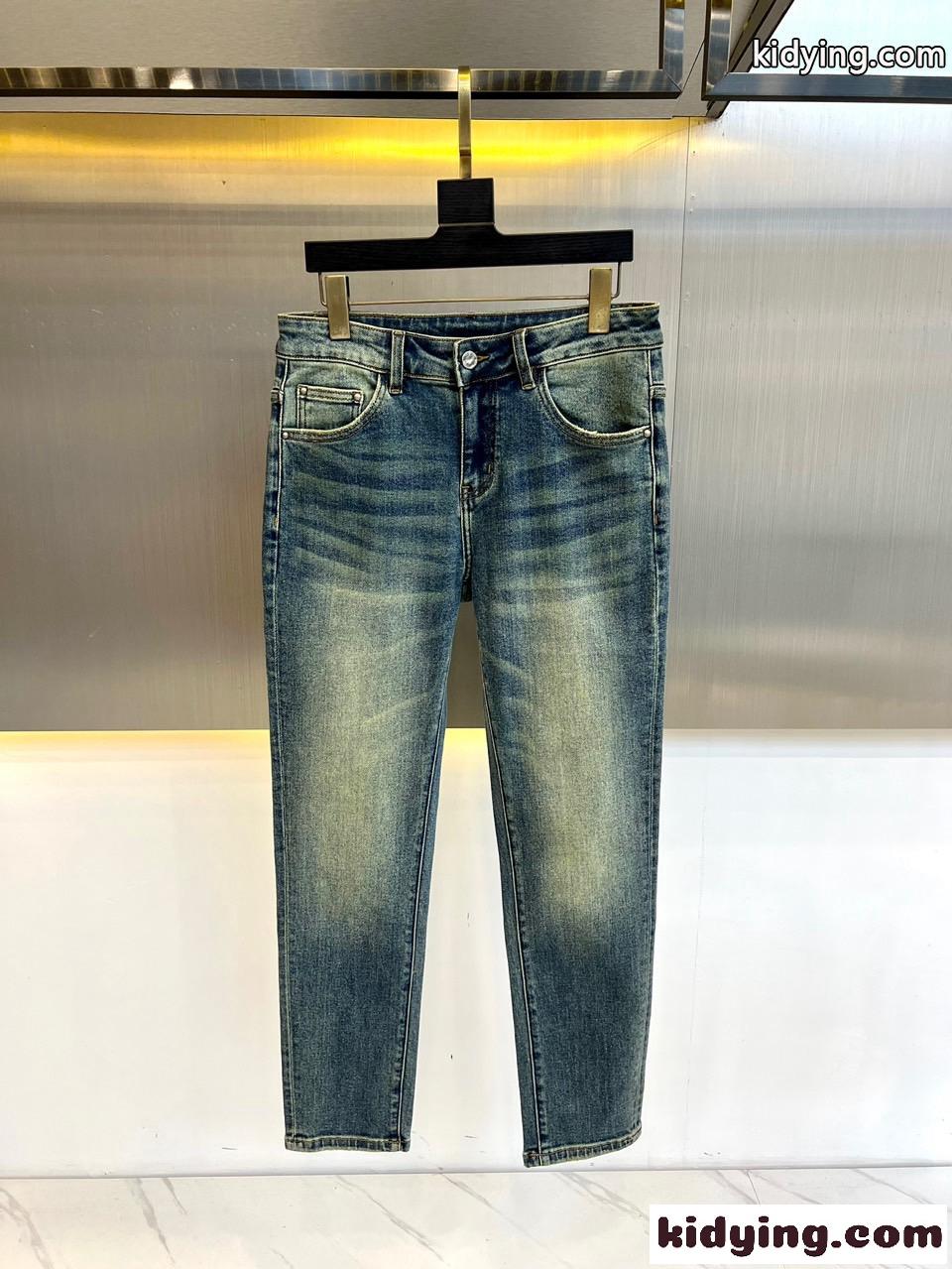 ルイ・ヴィトン ジーンズ コピー 合わせやすい 快適 ストレッチ デニムパンツ-0