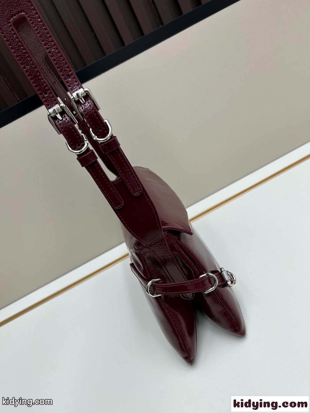 ジバンシィ プティ ヴォワイユー レザー ショルダーバッグ スーパーコピー ワイン-0