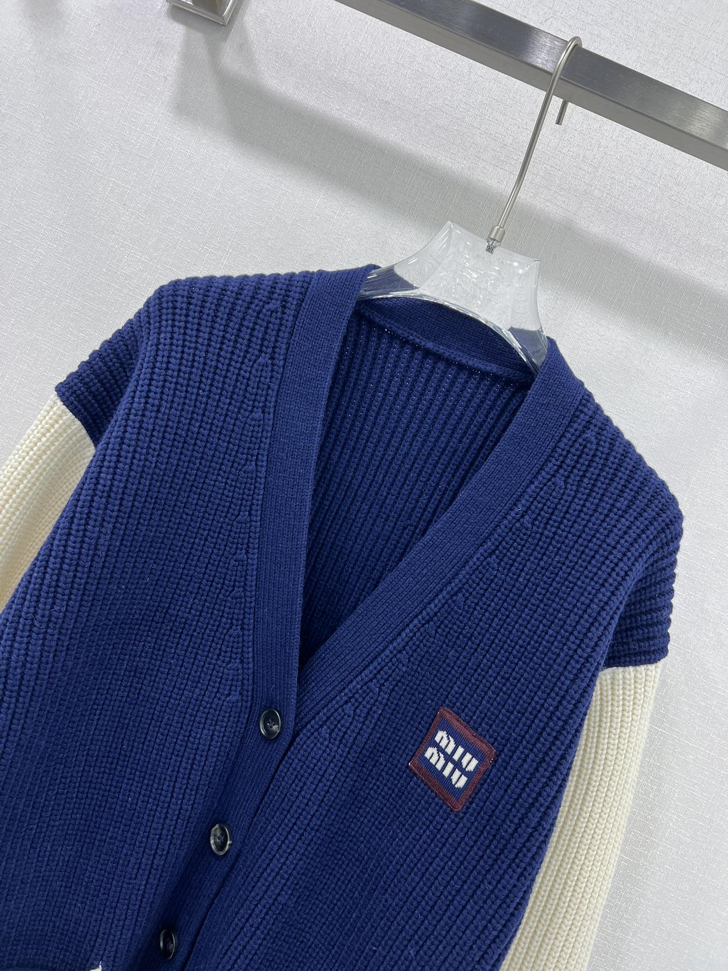 ウールxカシミヤ カーディガン ミュウミュウ ニット スーパーコピー-1