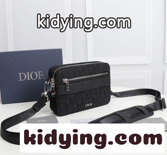 外側糊面「Dior」マーク 内部に「Dior」マークを印刷し 外側ファスナーポケット1つ クリスチャンディオール バッグ メンズコピー-2