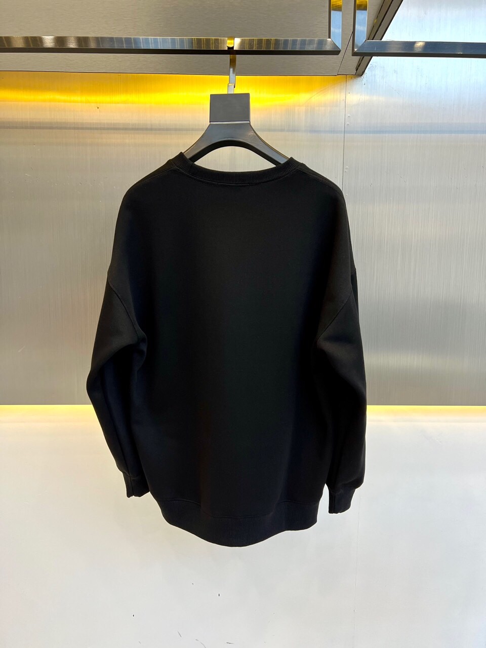 定番 ロゴ クルーネック スウェットシャツ ドルチェ&ガッバーナ Tシャツ コピー ブラック-4