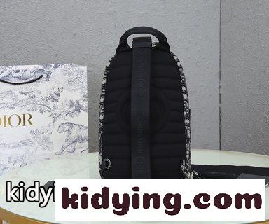 クリスチャンディオール バッグ 黒 コピー 黒のラメ入り牛革で丹念に作られ 正面飾りはDIOR AND PETER DOIGマーク-3