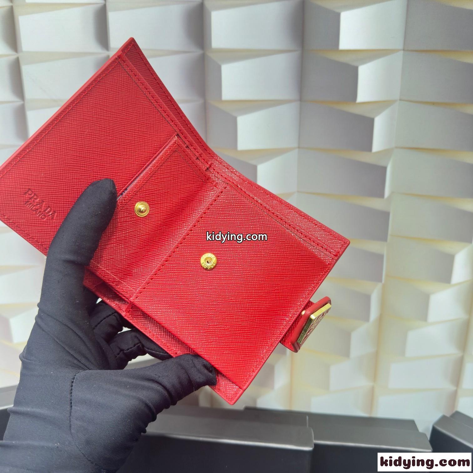 定番 人気 コンパクト 二つ折り財布 プラダ 財布 コピー レッド-5
