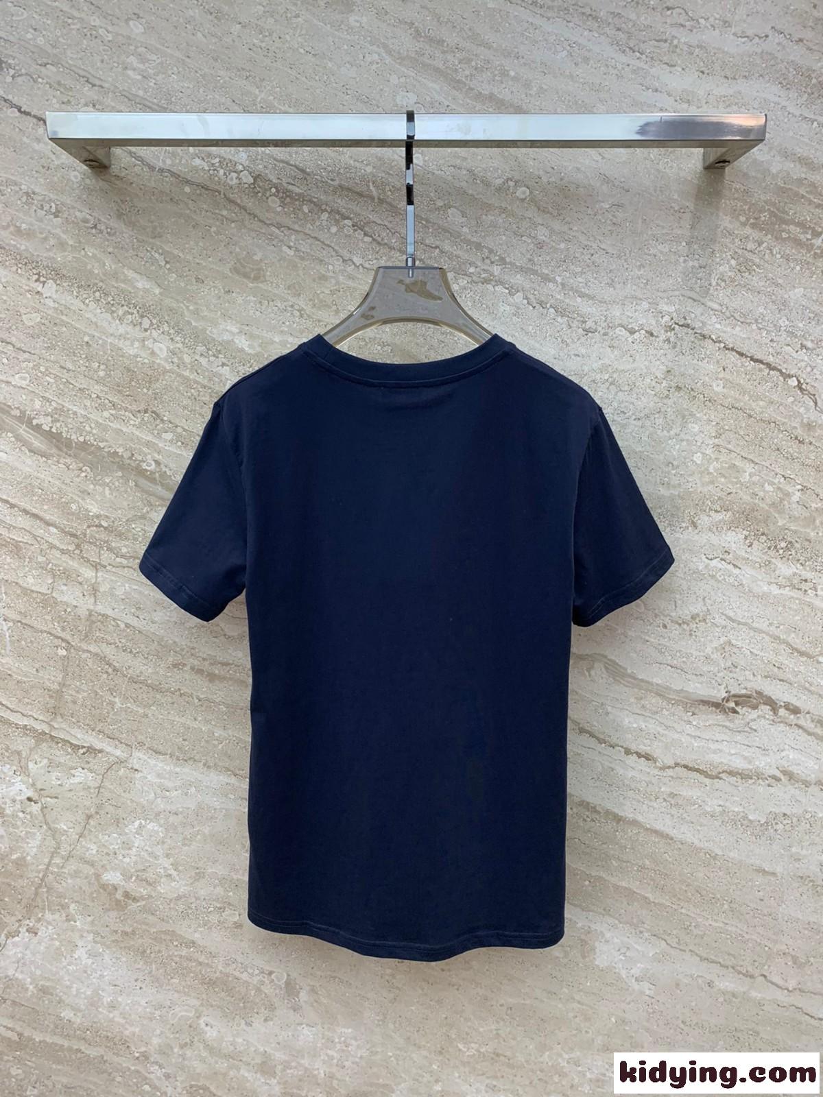 フェンディ Tシャツ コピー ロゴ 刺繍入り クルーネック 半袖Tシャツ ネイビー-2
