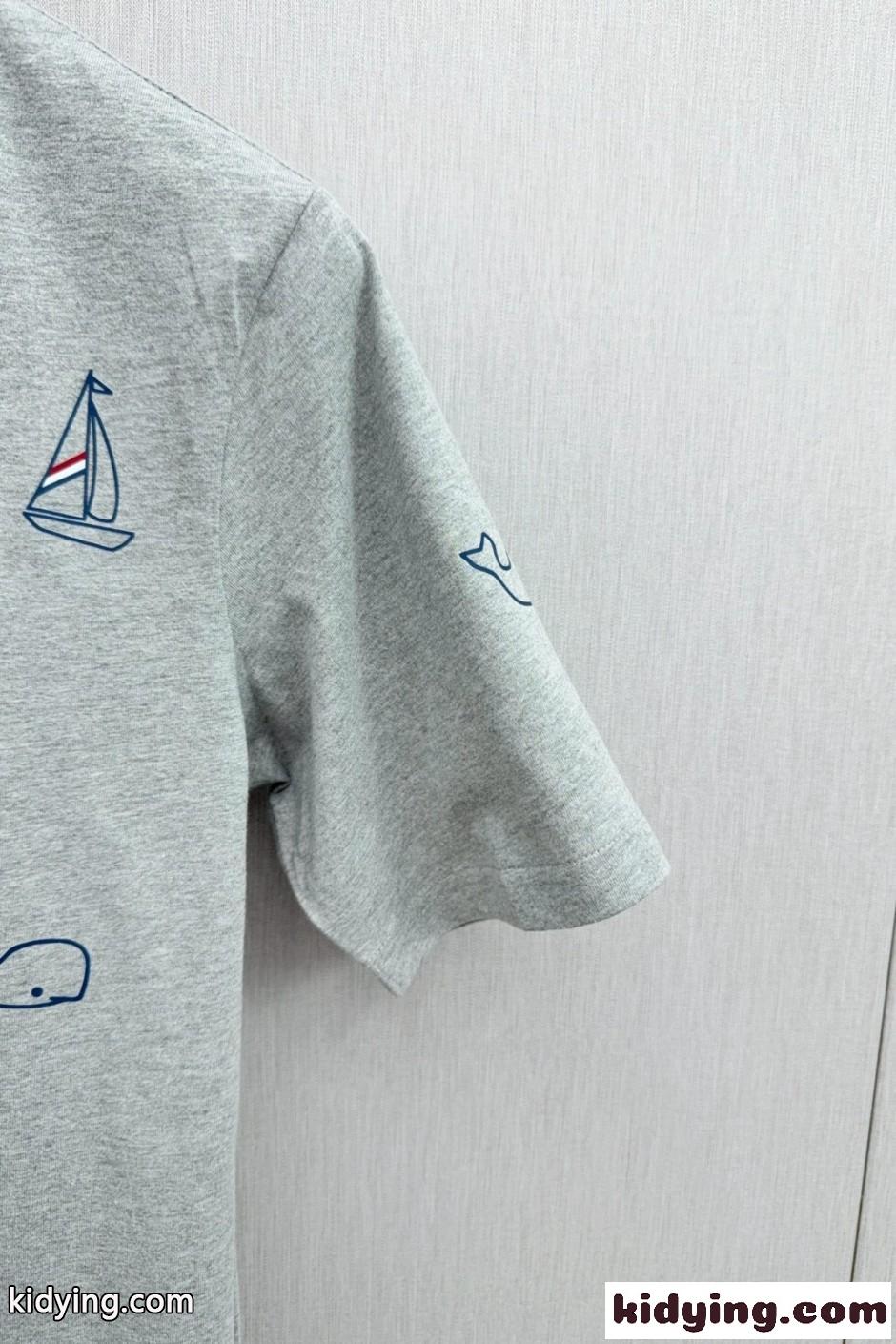 遊び心満載 クジラ ヨット 半袖Tシャツ トムブラウン Tシャツ コピー グレー-3