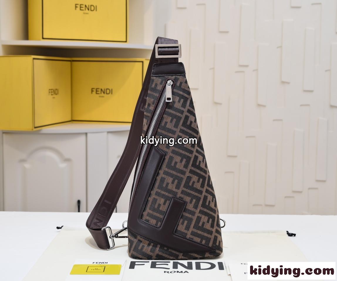 FFジャカード フェンディ コーノ スーパーコピー メンズ ショルダーバッグ-1
