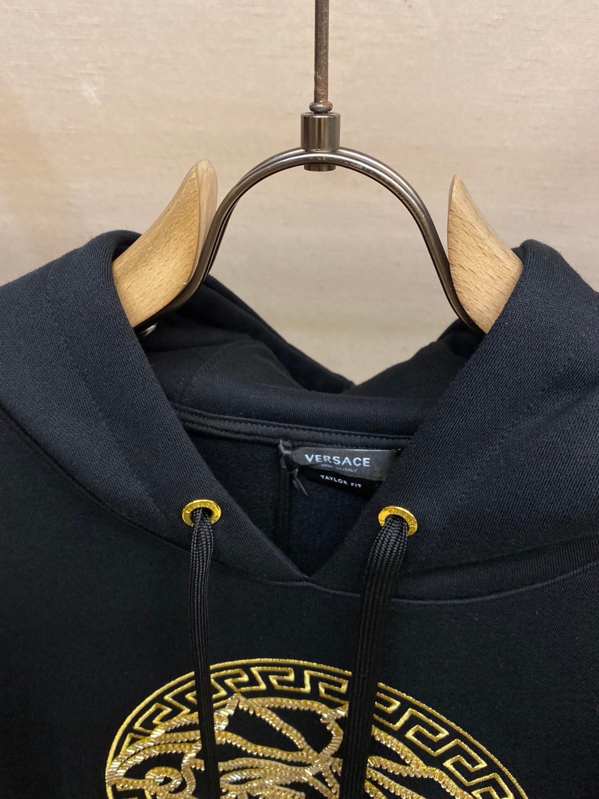 メドゥーサ 刺繍入り フーディー ヴェルサーチ パーカー コピー コットン-0