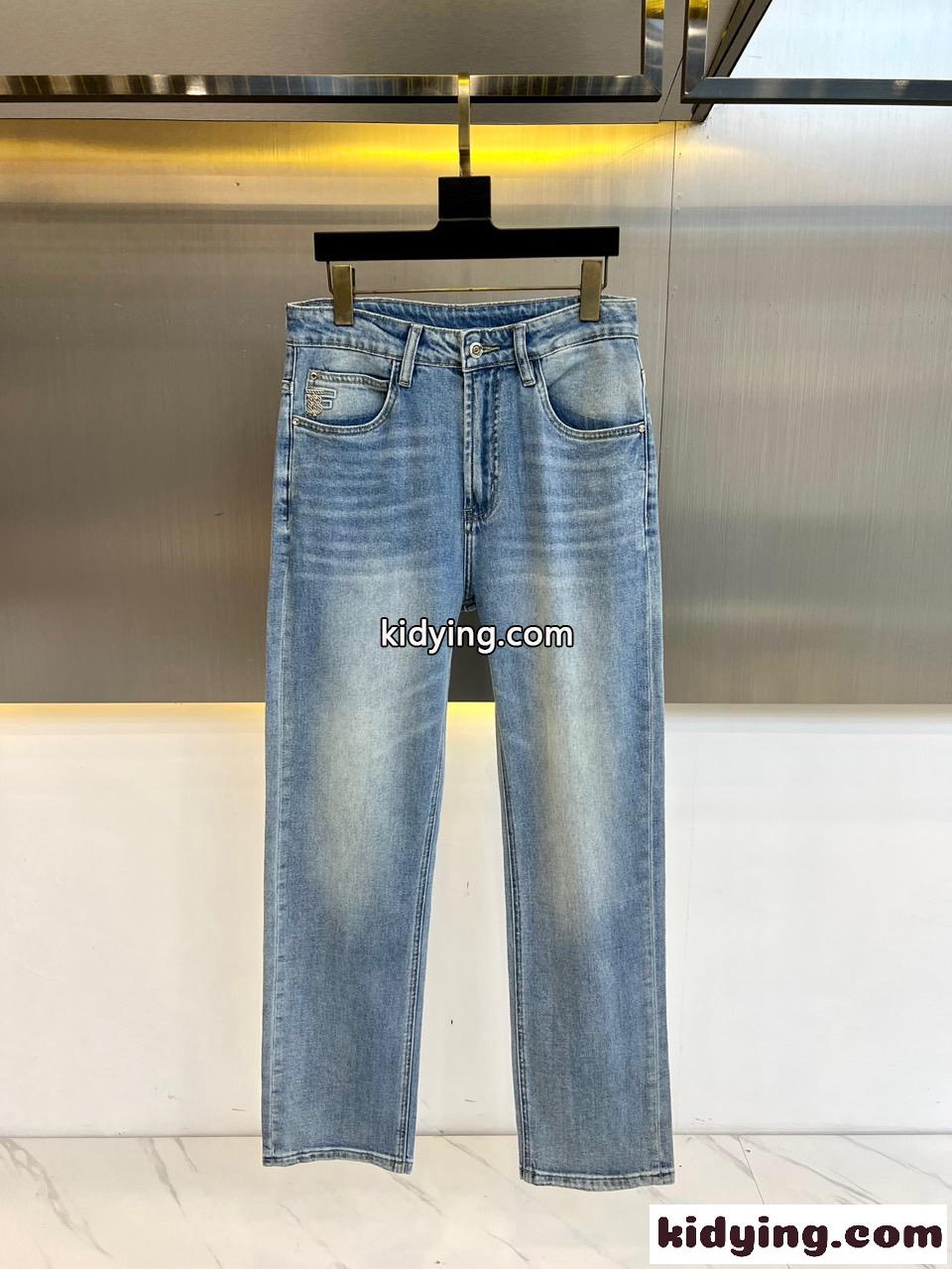 シンプル 合わせやすい デニムパンツ バーバリー ジーンズ 偽物 メンズ-0