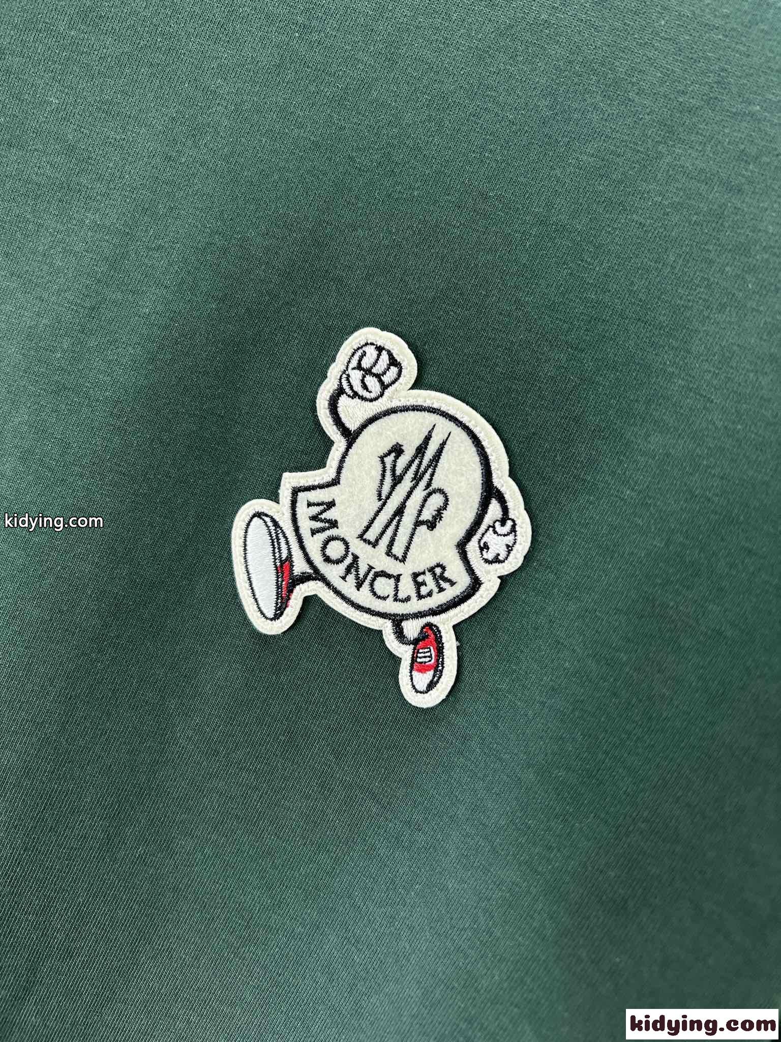 シンプル 合わせやすい クルーネック コットン 半袖Tシャツ モンクレール Tシャツ コピー グリーン-3