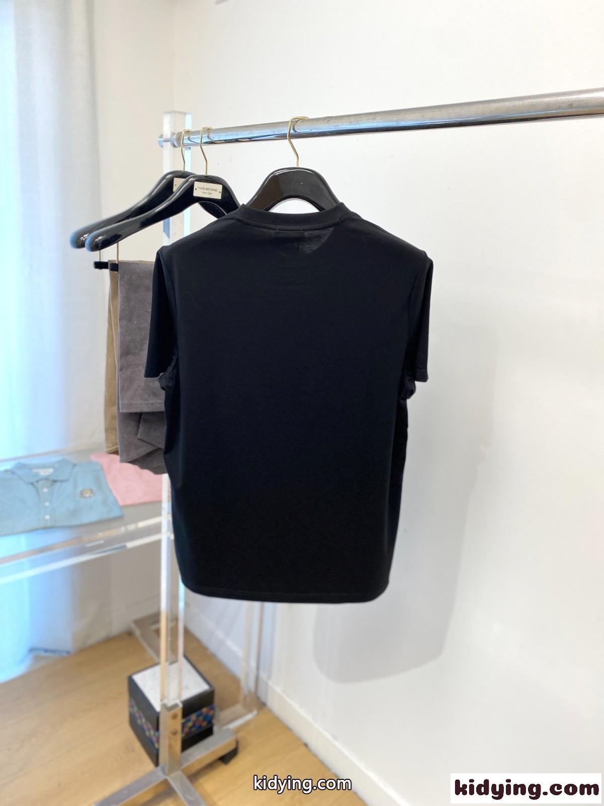 ロエベ Tシャツ 偽物 定番 ロゴ入り 半袖Tシャツ クルーネック ブラック-3