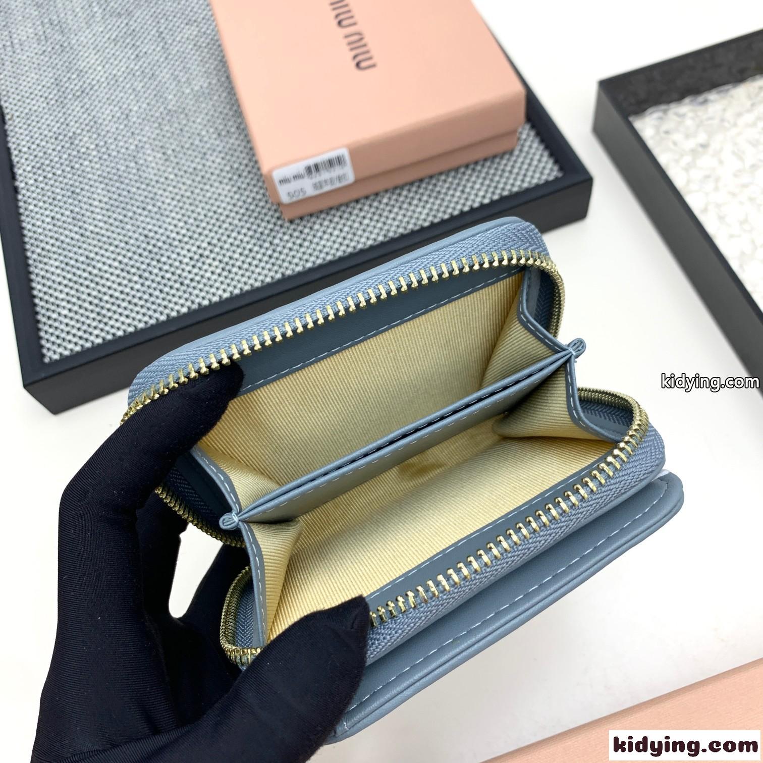 マテラッセレザー コンパクト財布 ミュウミュウ 財布 コピー ブルー-4