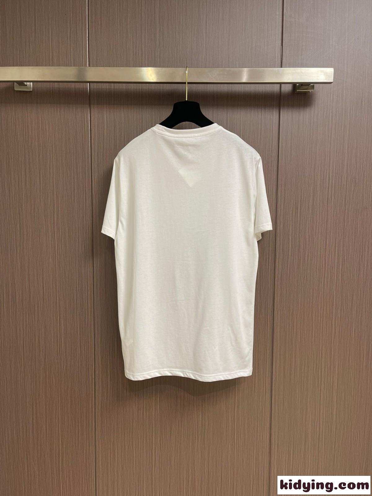 シンプル ロエベ Tシャツ 偽物 アナグラム 刺繍入り 半袖Tシャツ ホワイト-1