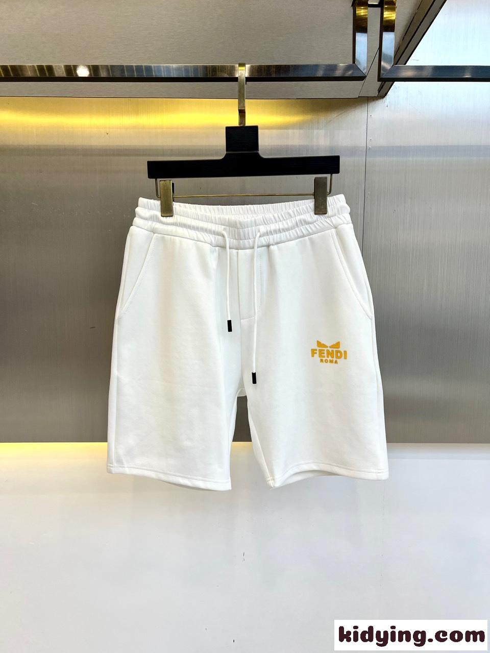 合わせやすい 定番 カジュアル ショートパンツ フェンディ パンツ 偽物 ホワイト-1